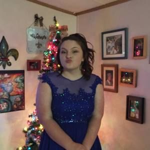 Meet your Posher, Courtney